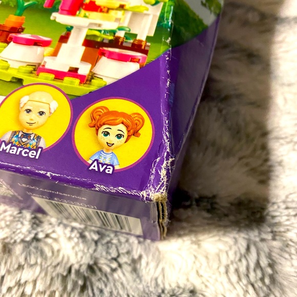 LEGO Friends Heartlake City Organic Café 41444 Building Kit, Factory Sealed - Picture 10 of 11